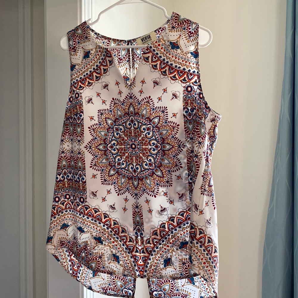 Sleeveless tank top